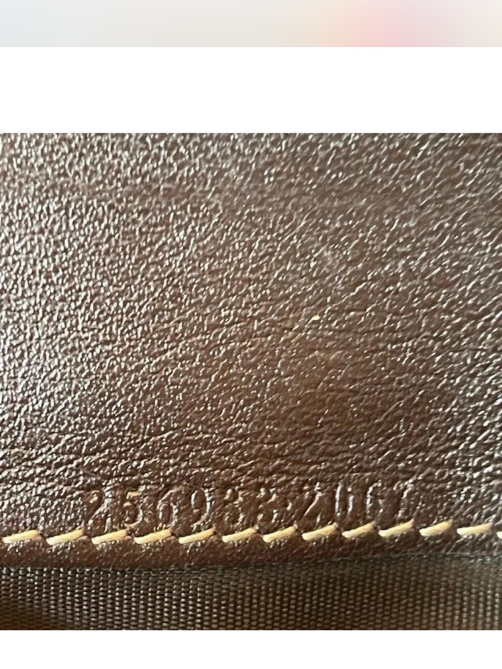 Gucci Beige Monogram Shoulder Bag with Red and Green Trim - Picture 6 of 8